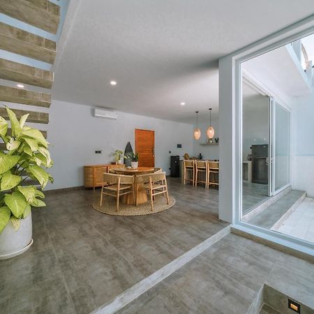 Villa Seseh Breeze - Cozy & Romantic 1Br Villa Next To Seseh Beach 캉구 외부 사진