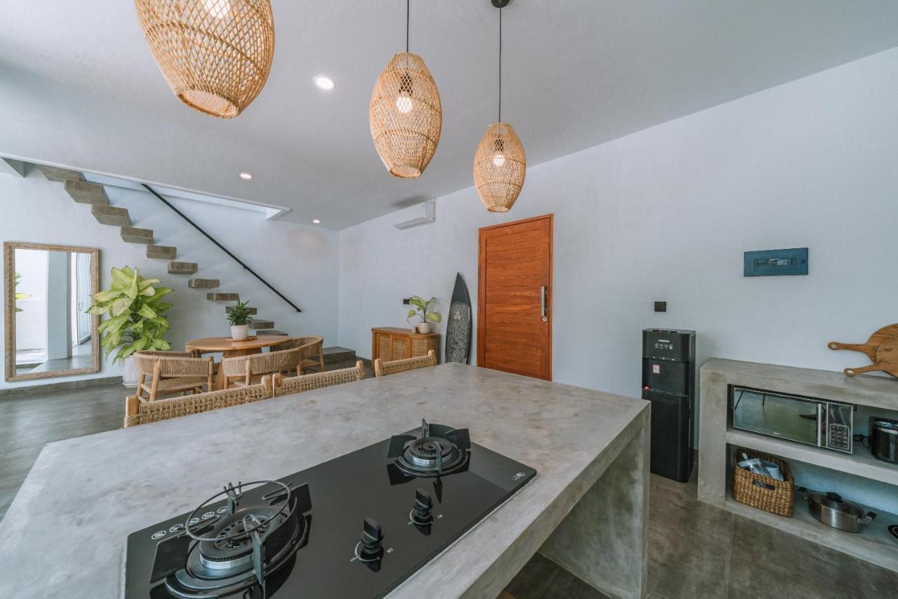 Villa Seseh Breeze - Cozy & Romantic 1Br Villa Next To Seseh Beach 캉구 외부 사진